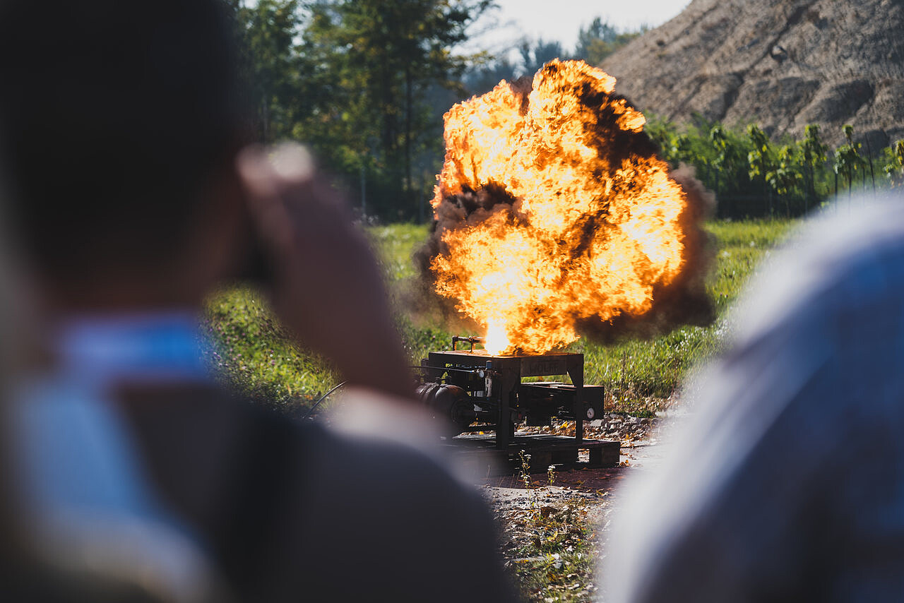 wybuchy-na-targach.jpg [186.44 KB]